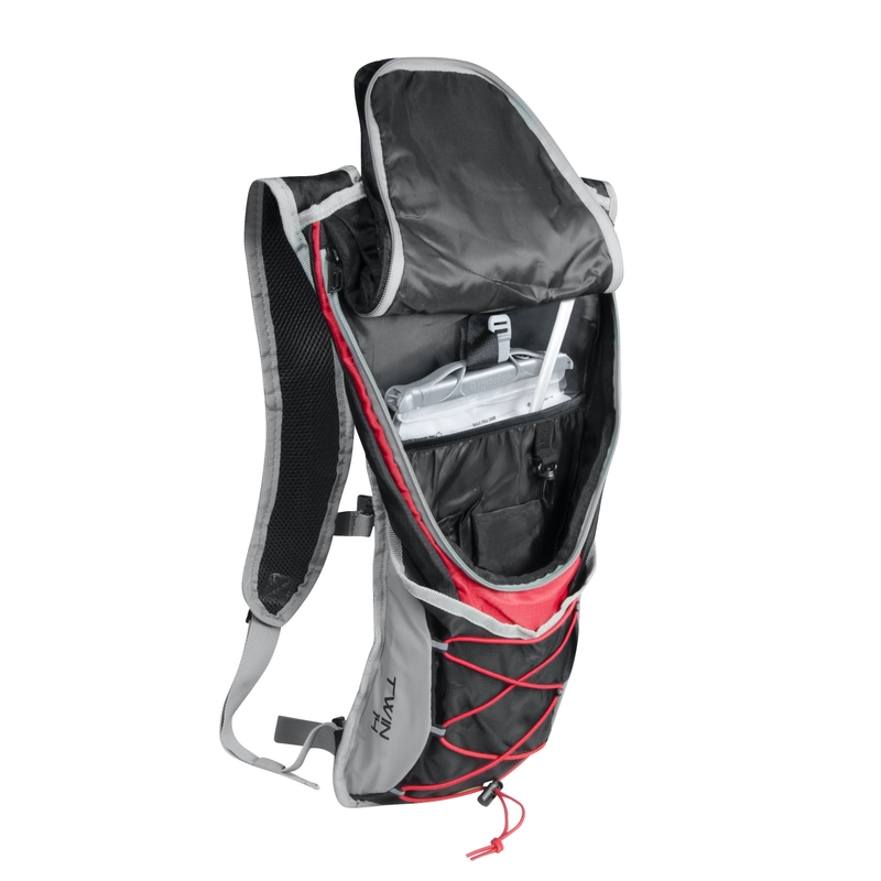 Cyklo batoh FORCE Twin Plus 14 l černo-červený s hydrovakem výprodej