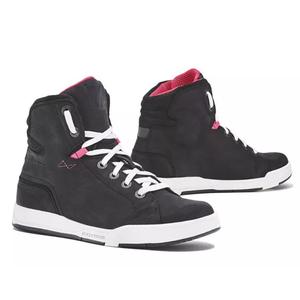 Botas de moto Forma Swift Dry WP para mujer en blanco y negro