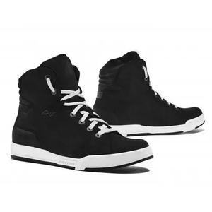 Botas de moto Forma Swift Dry WP blancas y negras
