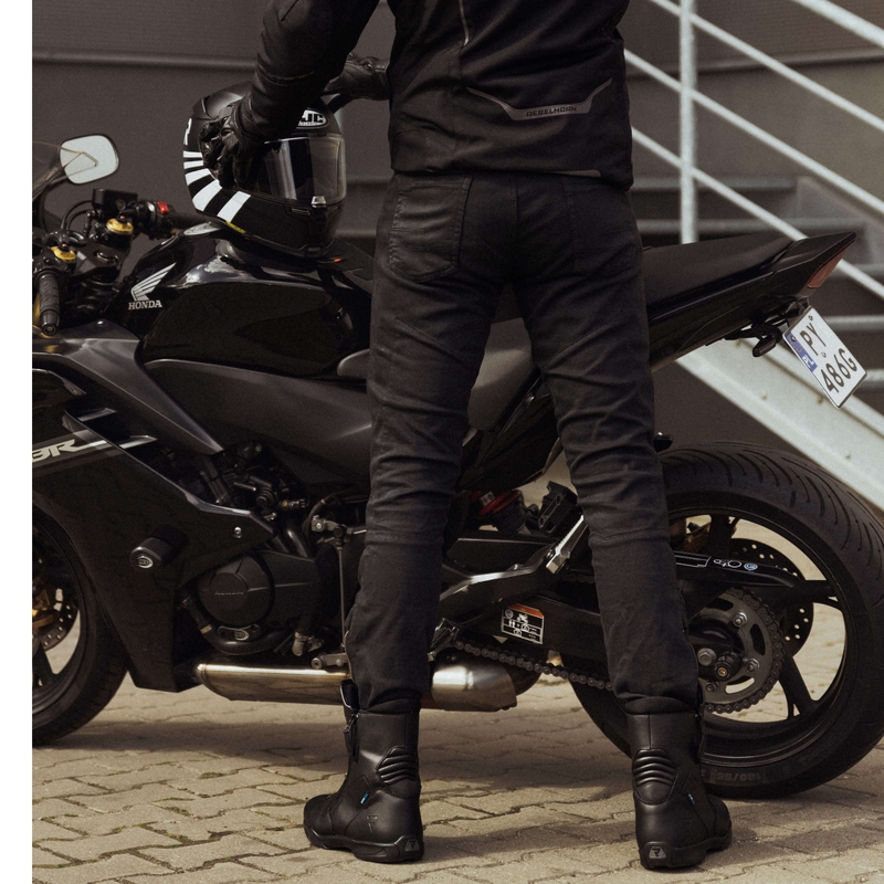 Vaqueros de moto Rebelhorn Hawk III negros liquidación
