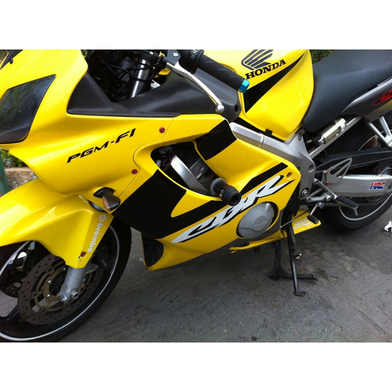 Honda CBR 600F (99-07) SIN AJUSTE DE CAPOTACION Gatling