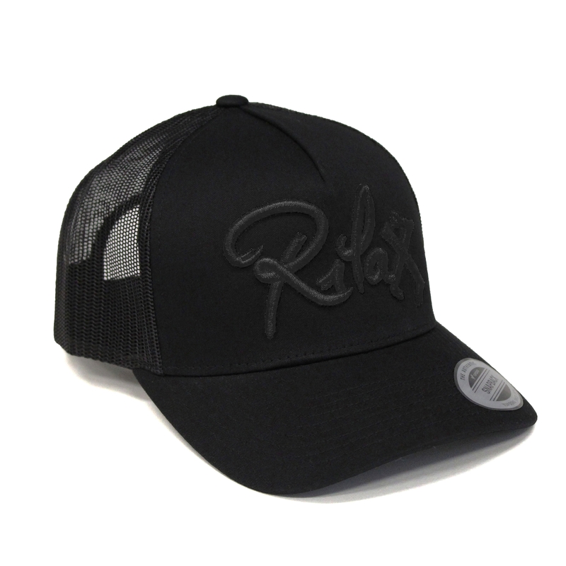 Gorra de rejilla Rilax negra