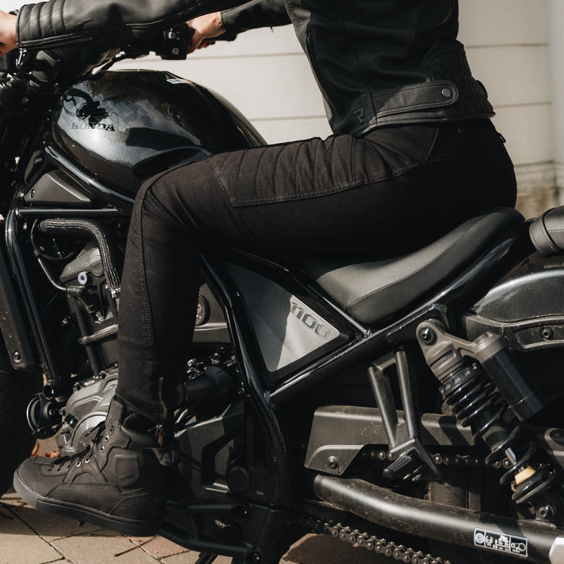 Vaqueros Rebelhorn Ash Black para mujer liquidación