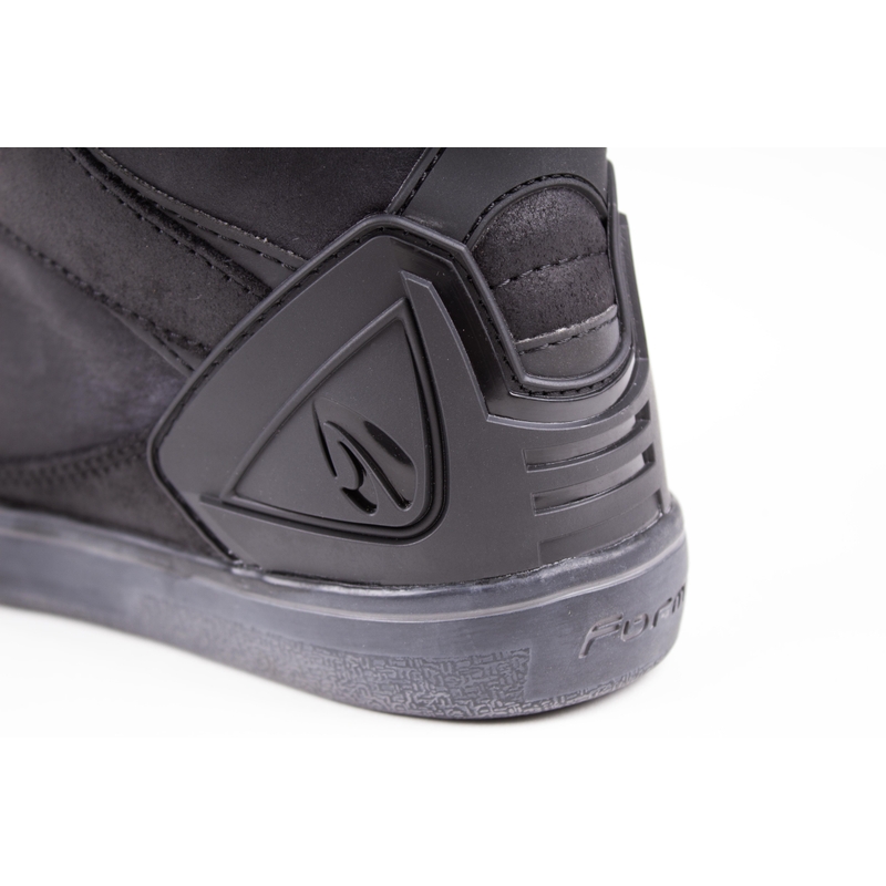 Moto zapatos Forma Hyper WP negro