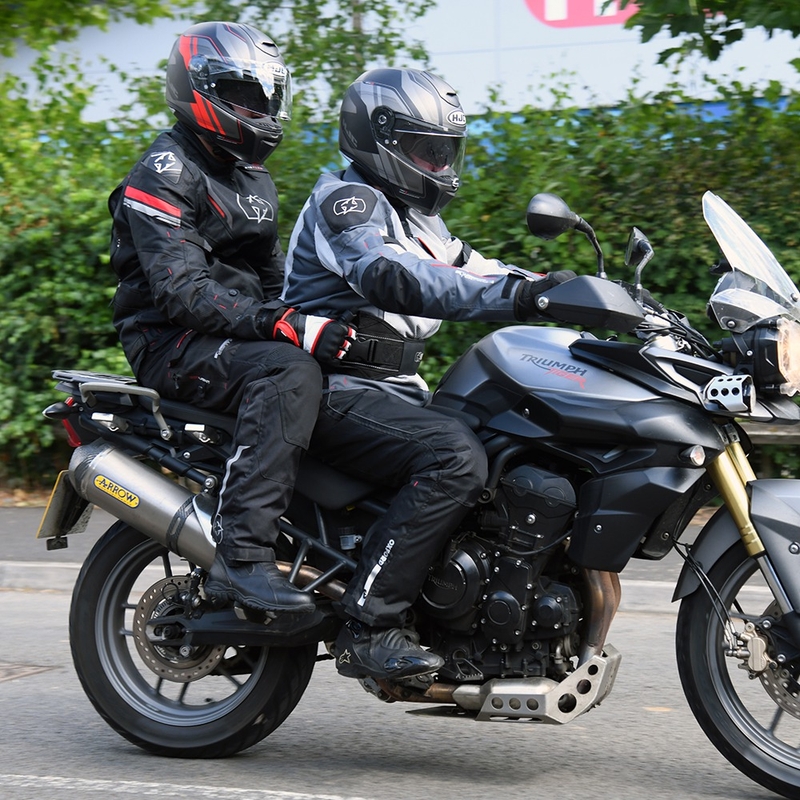 Soporte lumbar Oxford para pasajero de motocicleta