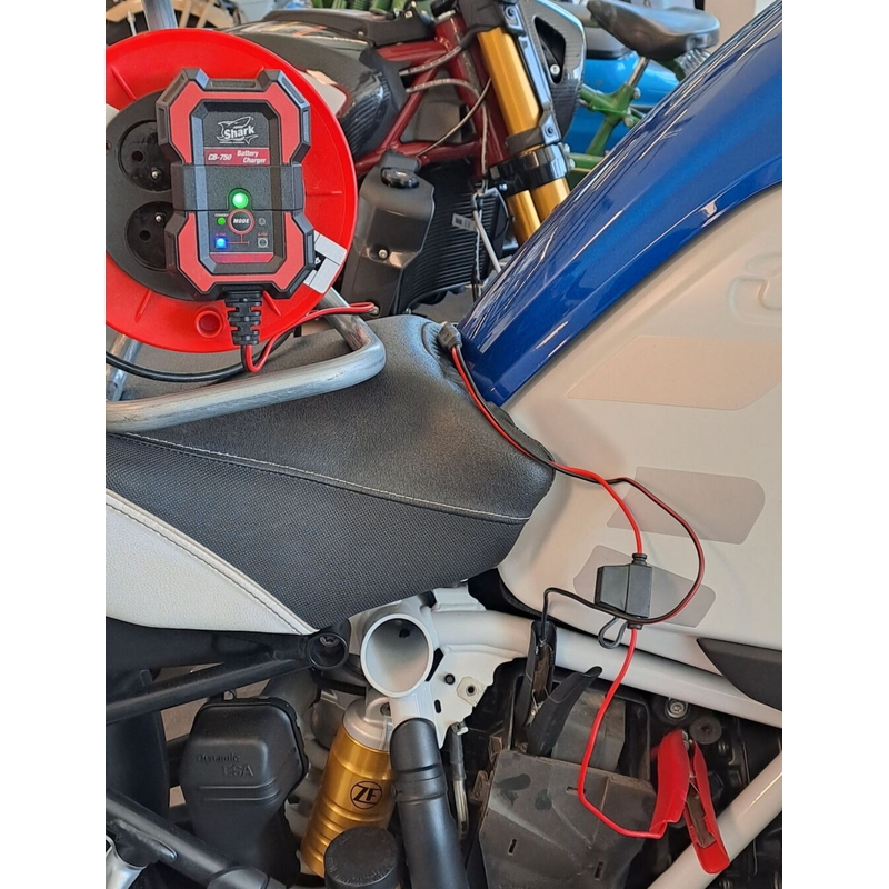 Cargador inteligente SHARK CB-750