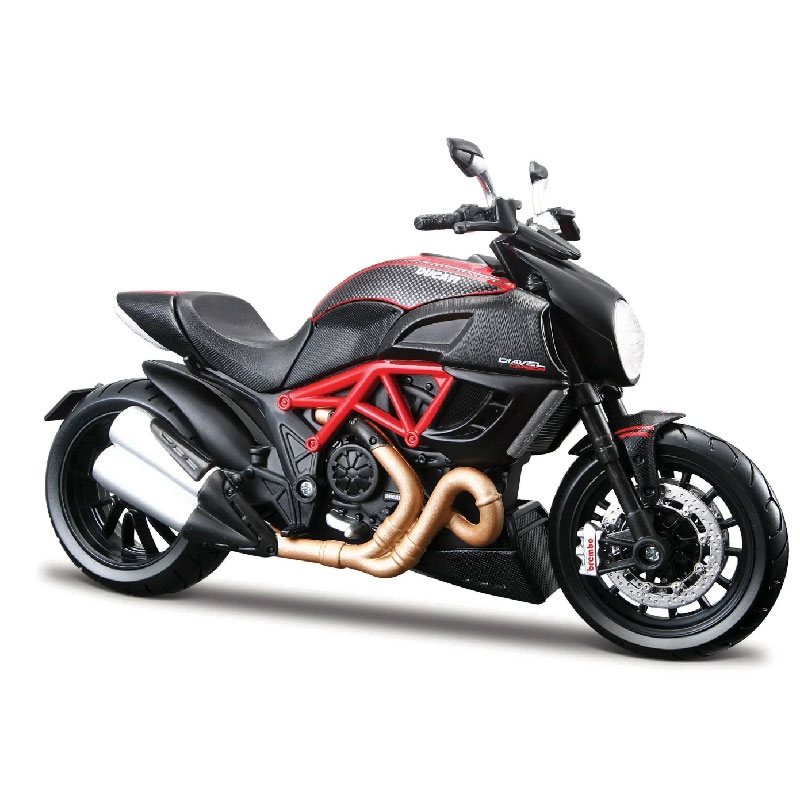 Maqueta de Maisto Ducati Diavel Carbon 1:12