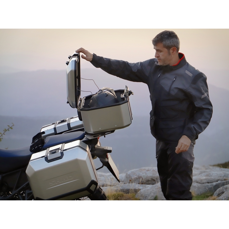 Kompletní sada hliníkových kufrů SHAD TERRA, 48L topcase   36L/47L boční kufry, včetně montážní sady a plotny SHAD TRIUMPH Tiger 900