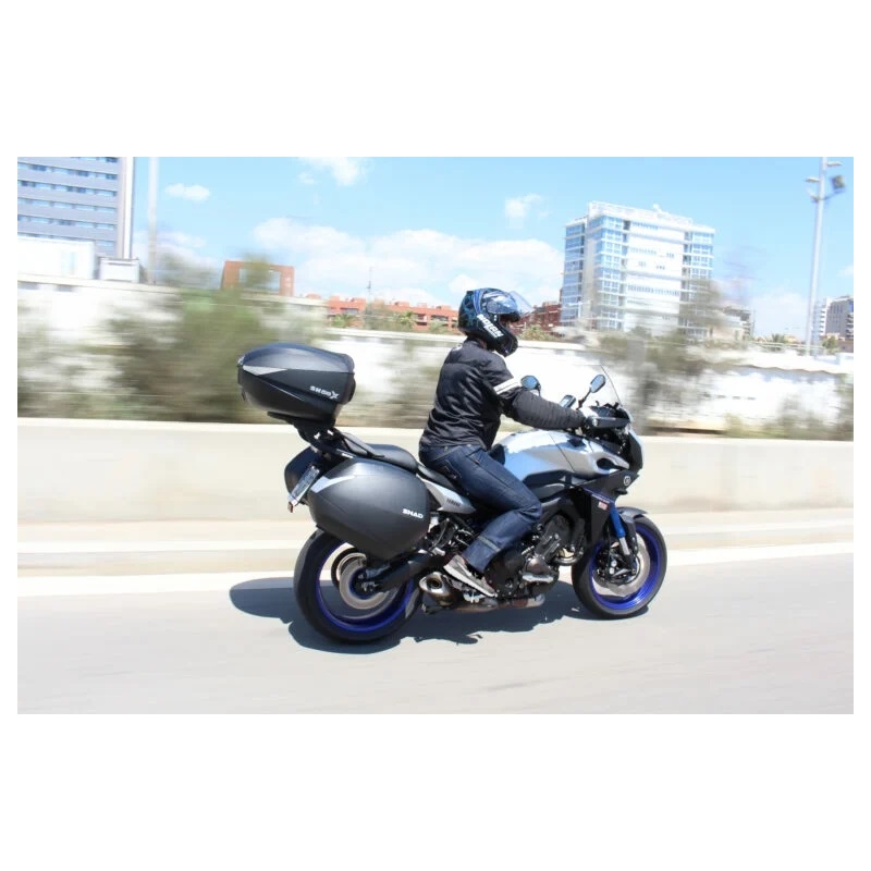 Vrchní kufr na motorku s barevným krytem SHAD SH58X Lesklá černá se zámkem PREMIUM