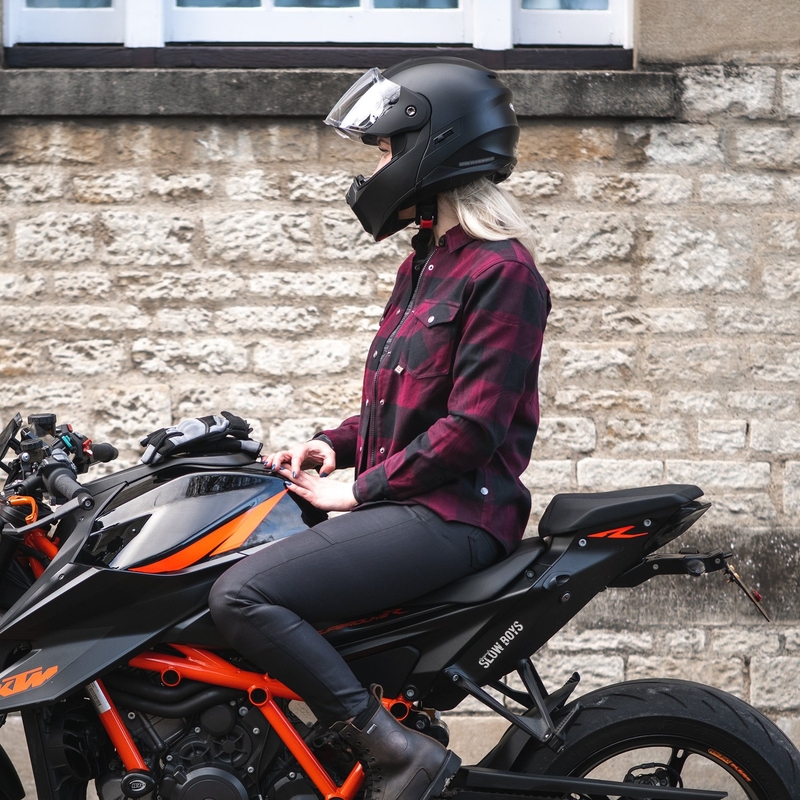 Camisa de moto Oxford Kickback 2.0 para mujer, roja y negra