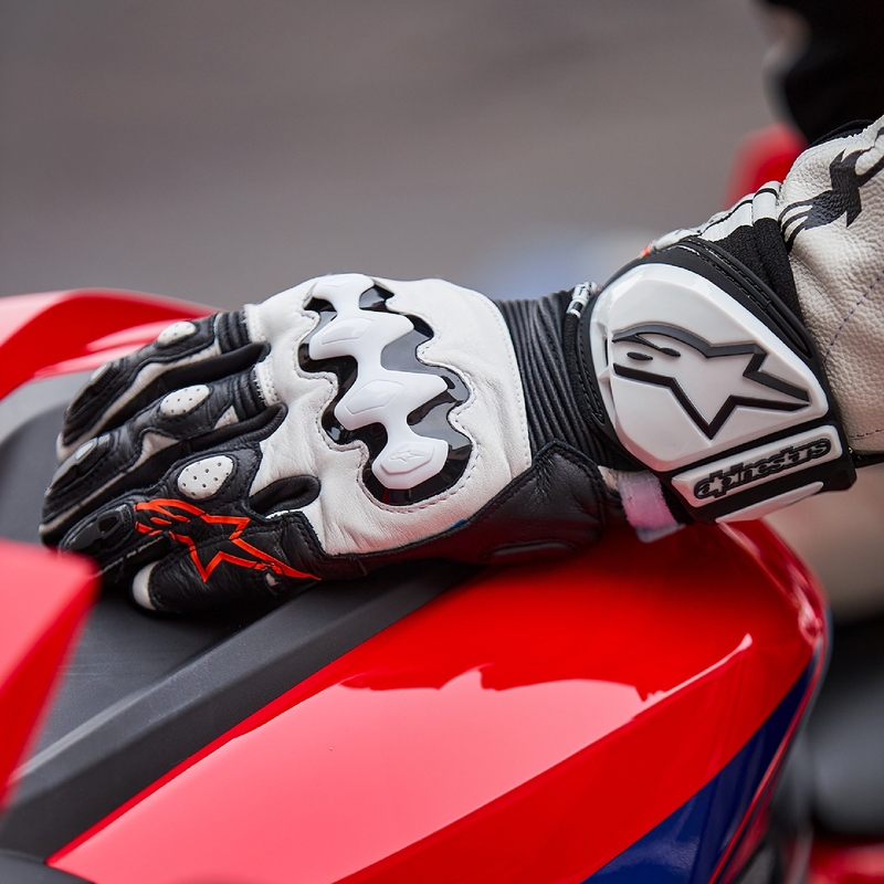 Guantes de moto Alpinestars GP PRO R 4 blanco y negro