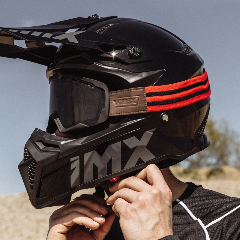 Gafas de motocross iMX Endurance en color negro óxido y rojo con plexiglás ahumado