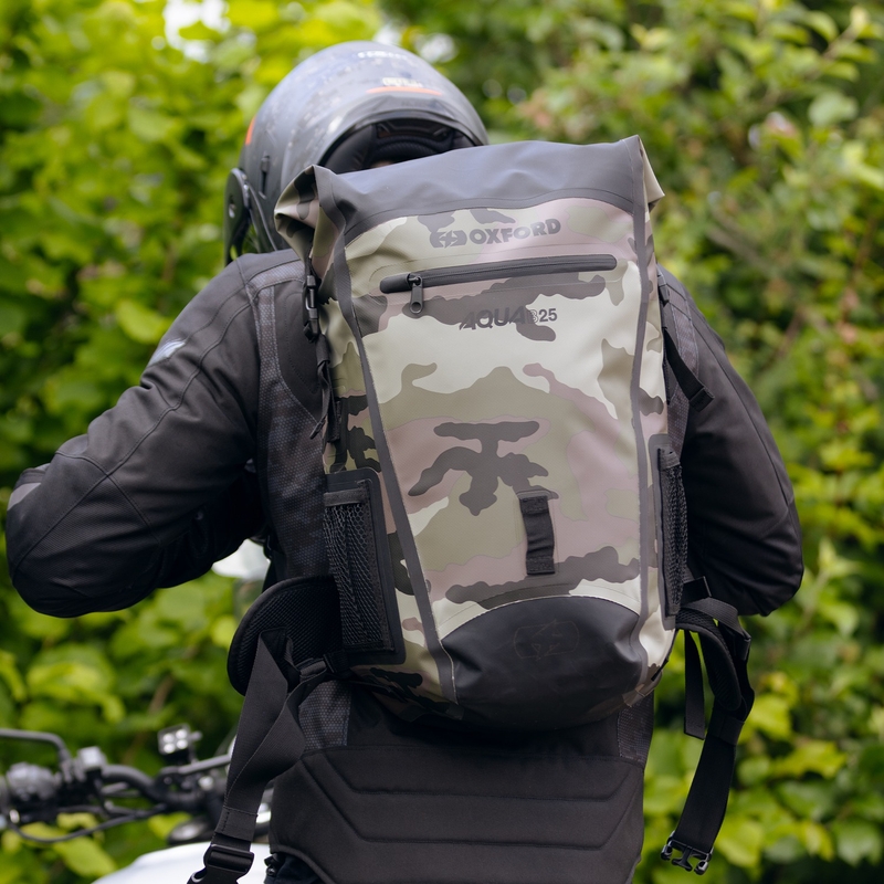 Mochila impermeable Oxford B-25, camuflaje