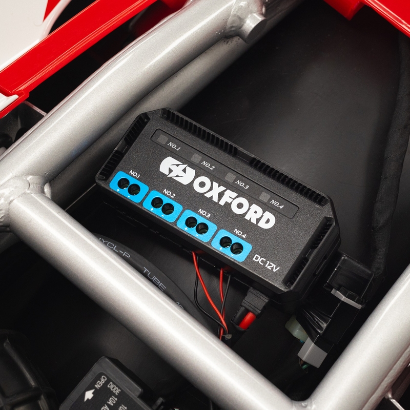 Caja de conexiones adicional Oxford Junction Box 12V