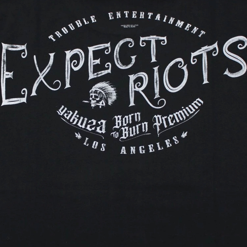 Camiseta Yakuza Premium Expect Riots - Los Ángeles negra