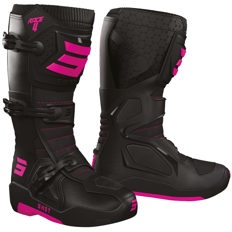 Botas de motocross Shot Race 4, color negro y rosa flúor.