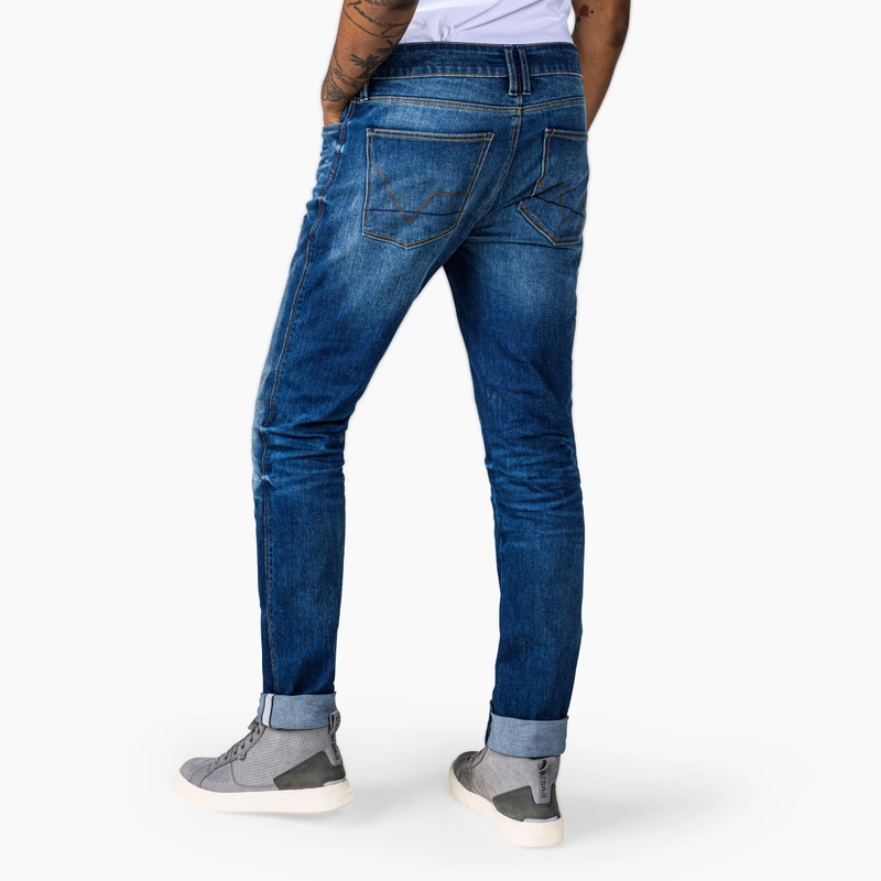 Vaqueros de moto cropped Revit Carlin SK en color azul