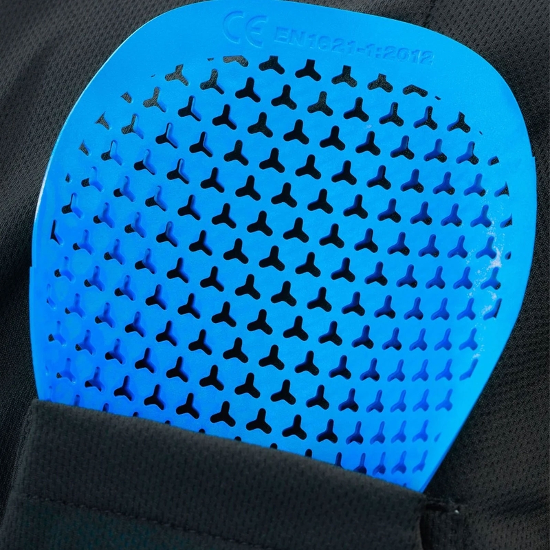 Vaqueros de moto cropped Revit Carlin SK en color azul