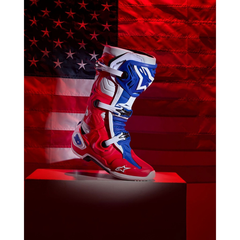 Botas de moto Alpinestars Tech 10 Edición Limitada FORTITUDE Blanco-Azul-Rojo