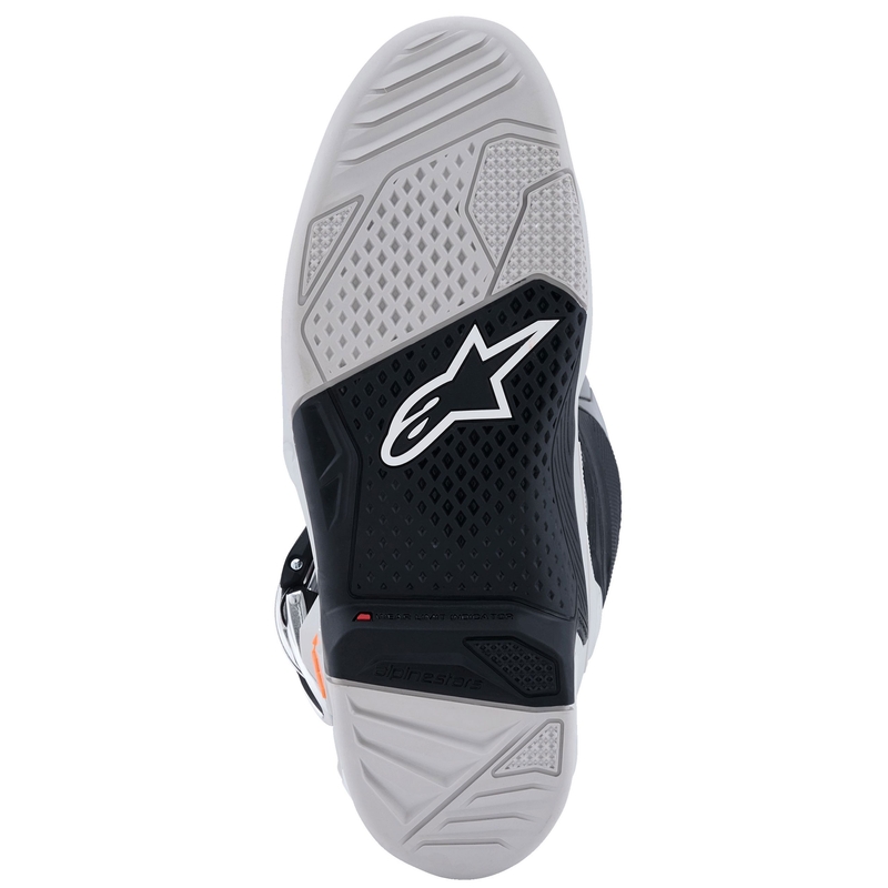 Botas de moto Alpinestars Tech 7 en negro, gris claro y naranja fluorescente degradado