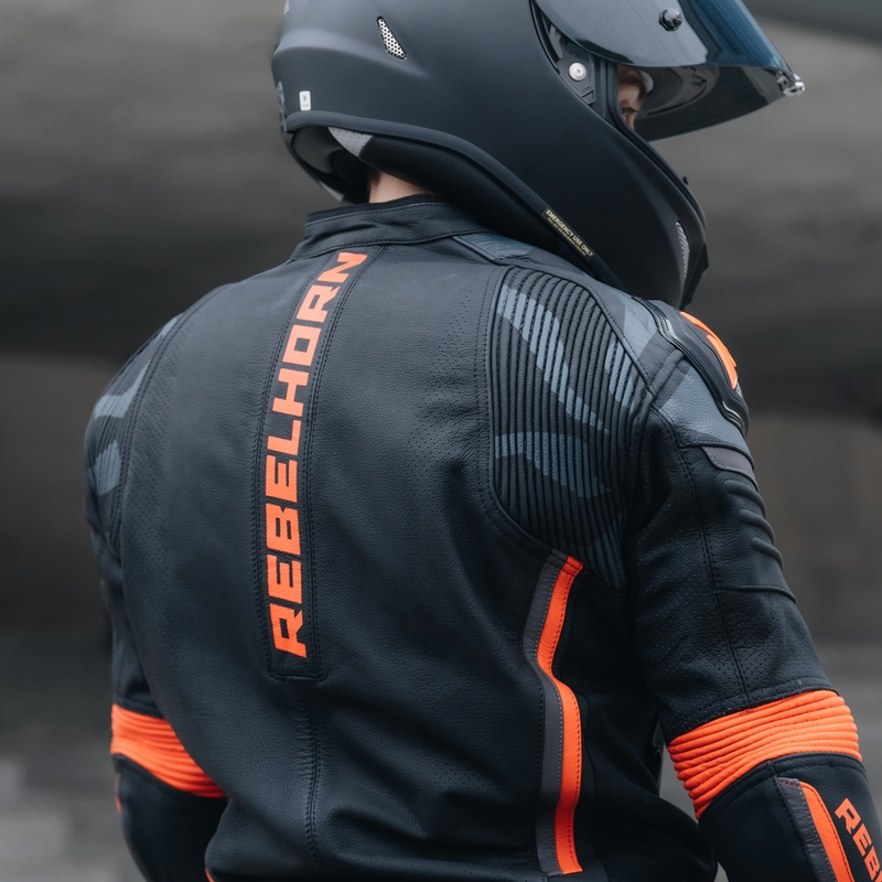 Chaqueta de moto de cuero Rebelhorn Vandal negra y roja