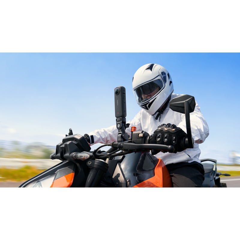 Cámara de acción para motocicleta Insta360 X4, color negro