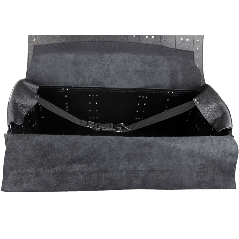 Funda de piel para moto con cerradura, remaches y flecos RSA K160 negra