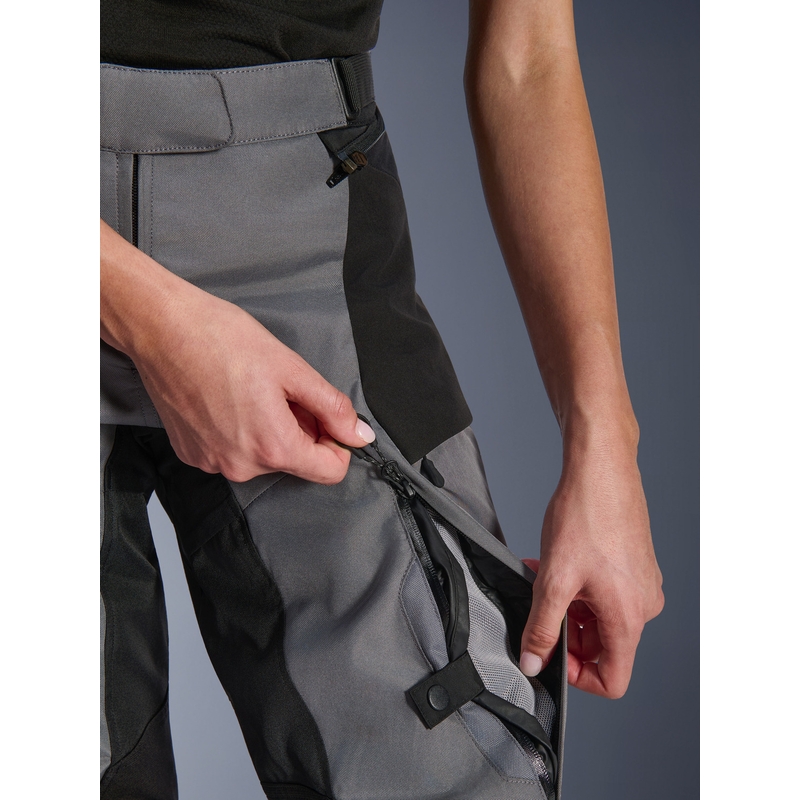 Pantalones de moto Alpinestars Stella Andes V4 Drystar para mujer, color negro y gris oscuro