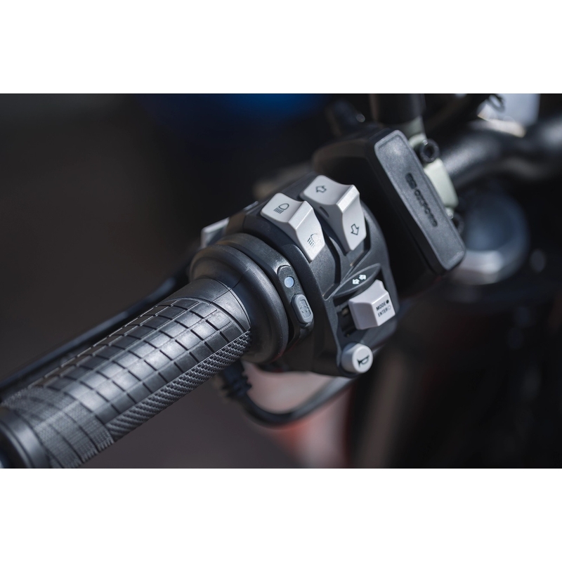 Puños calefactables Oxford HotGrips Advanced Integrated Touring negros