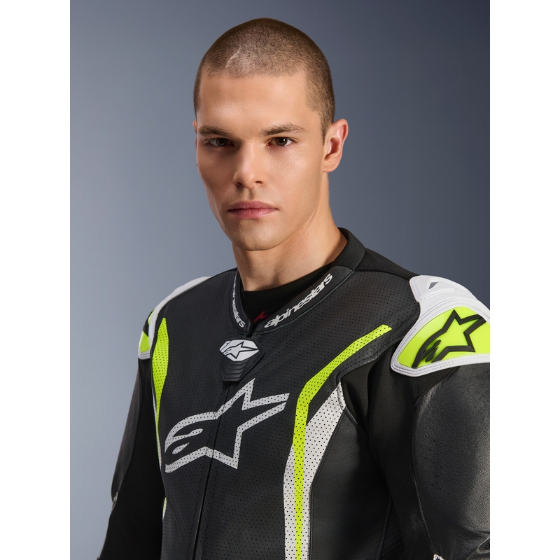 Mono de moto Alpinestars GP TECH V5 de una pieza, de cuero, color negro, blanco y amarillo flúor.