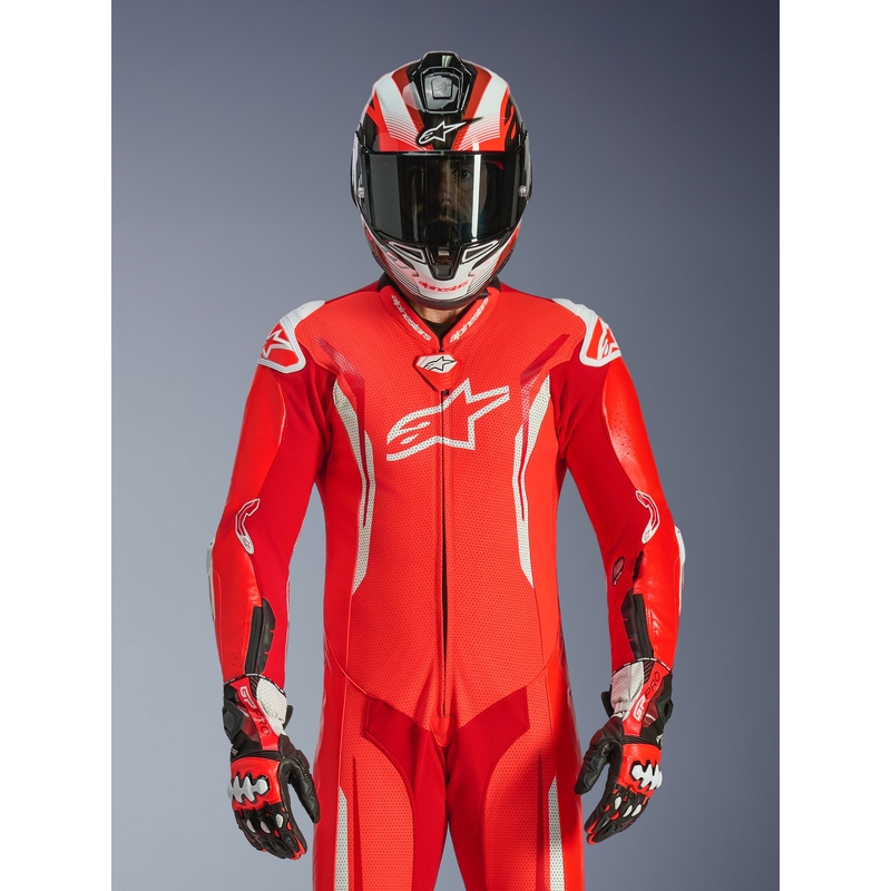 Mono de moto Alpinestars GP TECH V5 de una pieza, color rojo flúor, rojo y blanco.