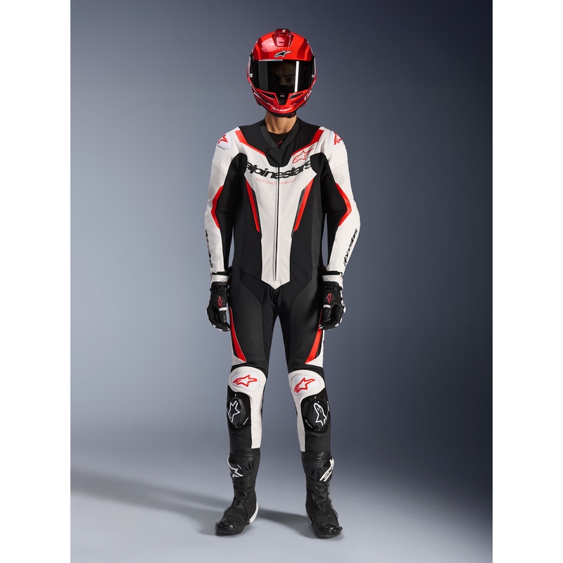 Mono de moto Alpinestars GP FORCE V2 de una pieza, blanco, negro y rojo flúor.
