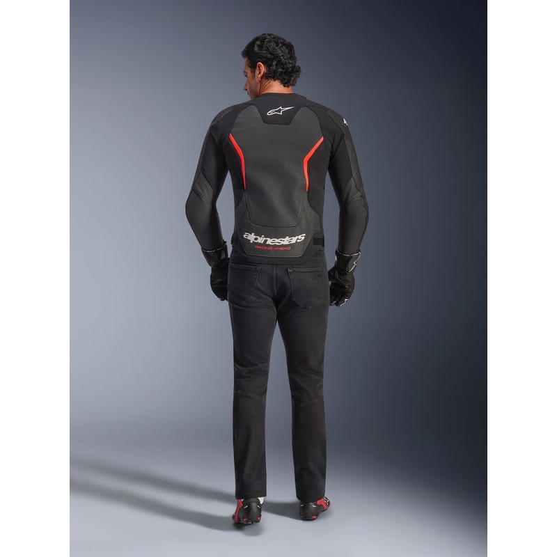 Chaqueta de moto de cuero Alpinestars GP Force V2 Airflow en negro, rojo flúor y blanco.