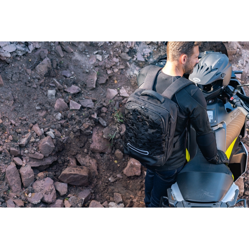 Mochila para moto Knox Eda Every Day Adventure de 25 l, color negro