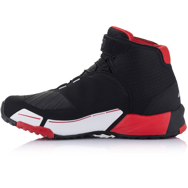 Botas de moto Alpinestars CR-X Drystar MM93, colección en negro, rojo y blanco.