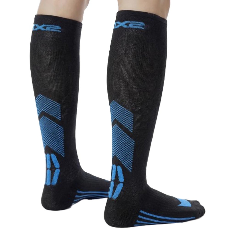 Calcetines funcionales hasta la rodilla SIXS MOT V3 negro-azul