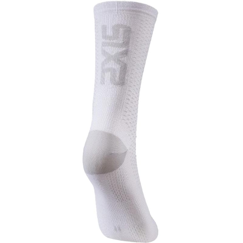 Calcetines funcionales SIXS SHORT LOGO V2 color blanco plateado