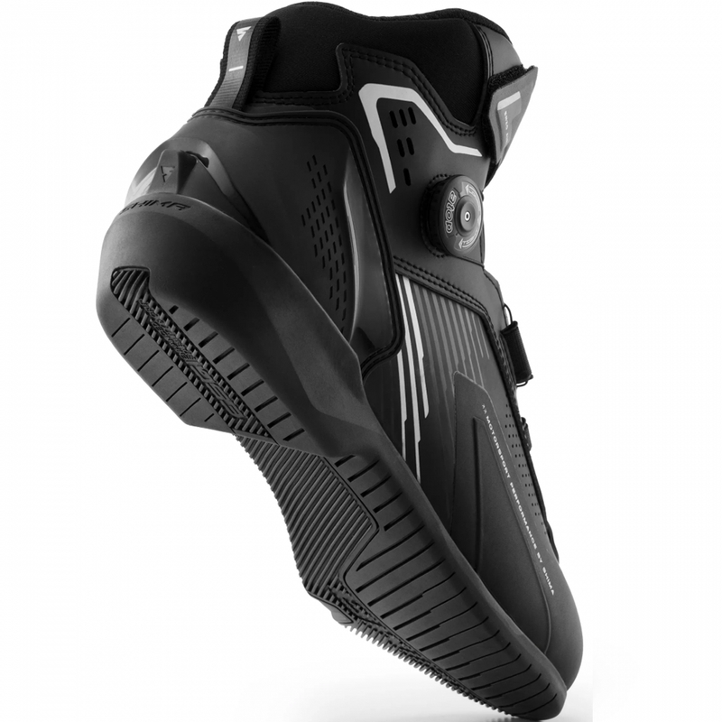 Botas de moto Shima Enzo Air en blanco y negro.
