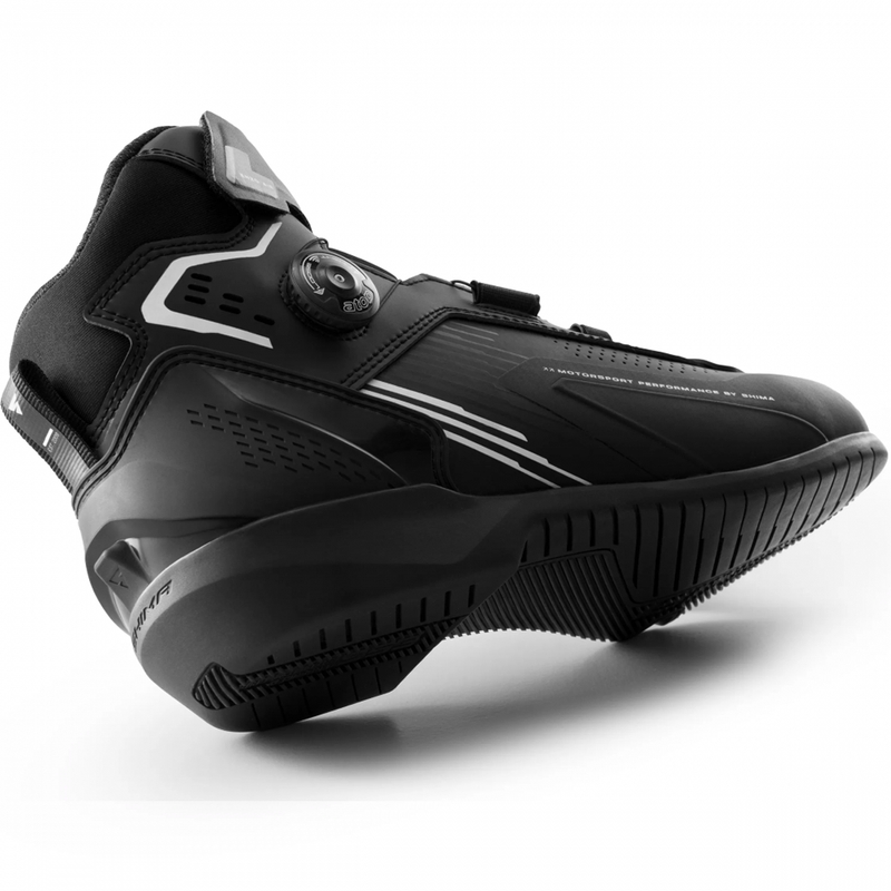 Botas de moto Shima Enzo Air en blanco y negro.