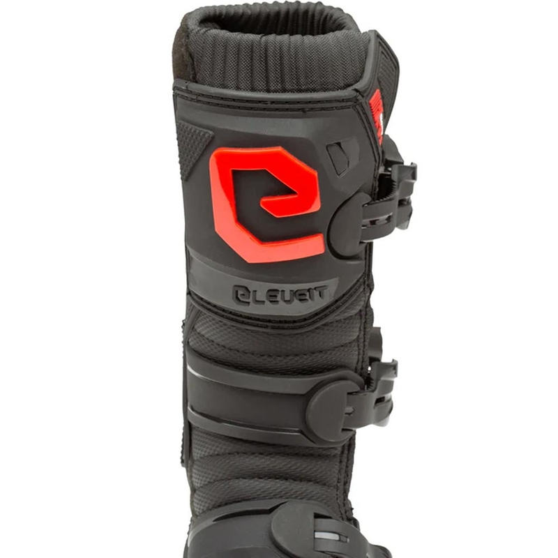 Botas de motocross Eleveit X-Peak para niños, color negro y rojo.