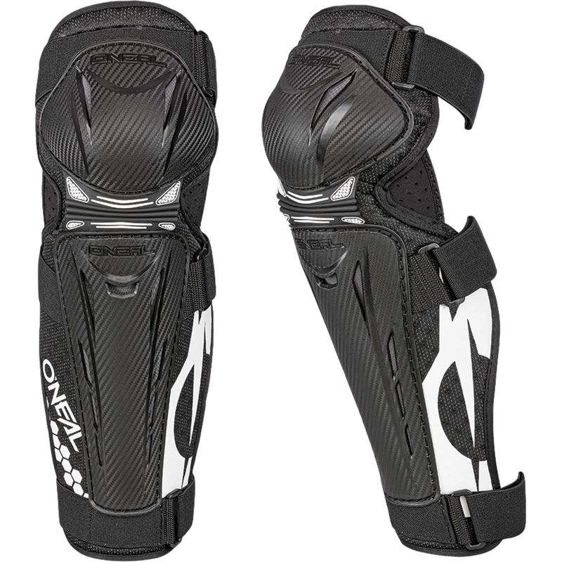 Rodilleras O´Neal Trail FR con aspecto de carbono, color negro y blanco.