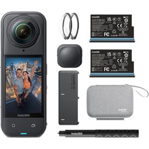 Cámara de acción Insta360 X5 Essentials Bundle negra