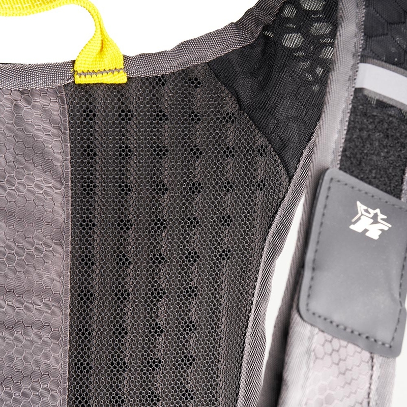 Mochila de hidratación KINI Red Bull 1.0 color antracita