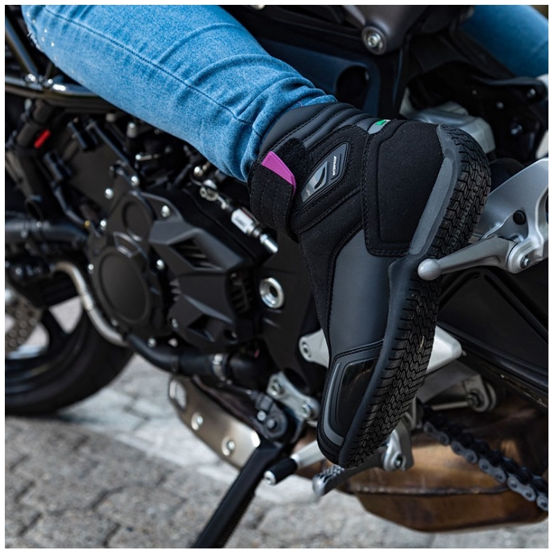 Botas de moto para mujer Stylmartin Vector WP negras y rosas