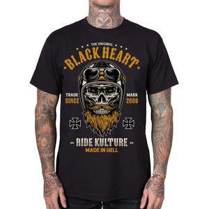 Camiseta negra de Black Heart Whiskery