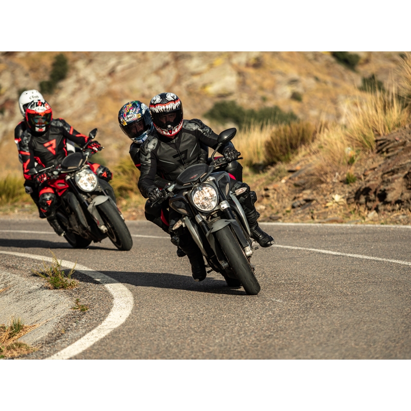 Chaqueta de moto Rebelhorn Rebel negra en oferta liquidación